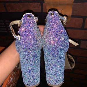 Guess brand high heels